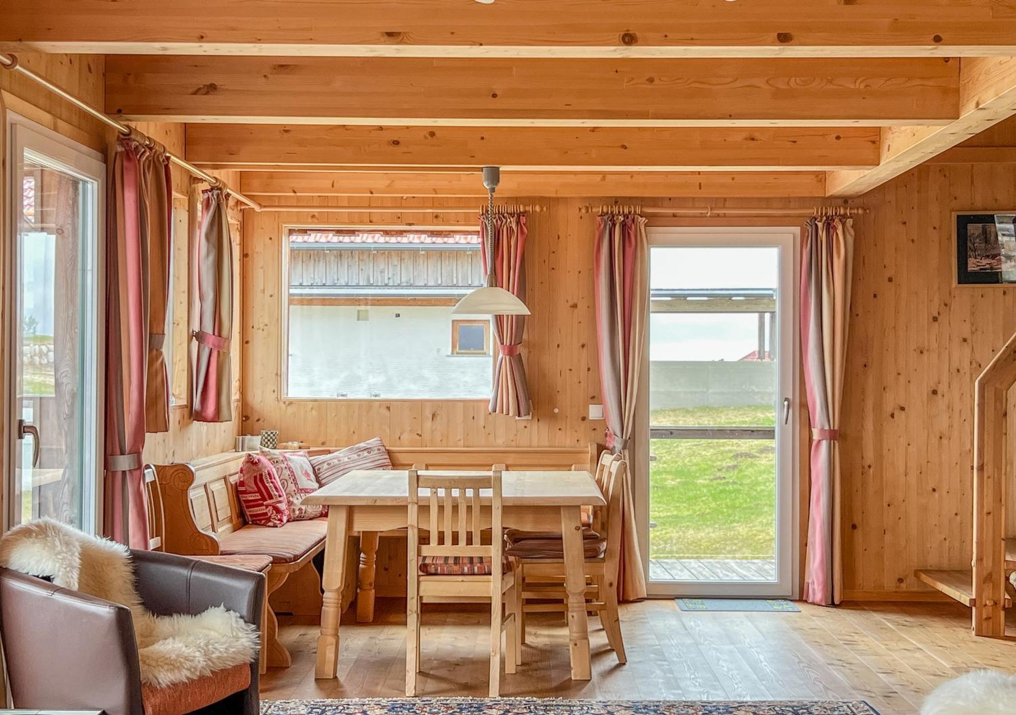 1A Chalet '4 Jahreszeiten' Ski Fahren Und Jacuzzi Mit Aussicht! Bad Sankt Leonhard im Lavanttal Exterior photo